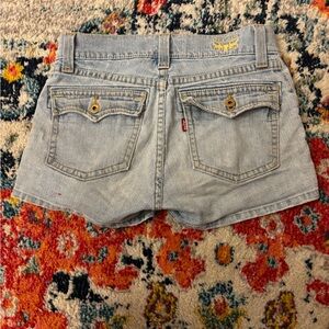 Levi's 504 slouch low rise denim shorts light wash